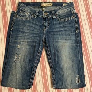 Buckle culture jeans
